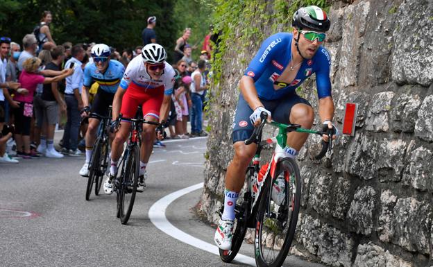 Colbrelli se desploma tras cruzar la meta en la primera etapa de la Volta a Cataluña