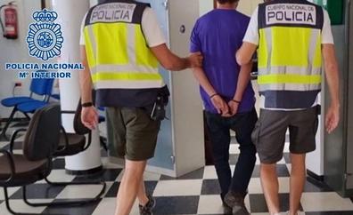 Detienen a un grupo de albaneses en el aeropuerto de Tenerife Sur con pasaportes falsos