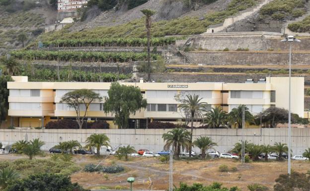 San Nicolás se mueve para evitar el cierre del Ceip Guiniguada