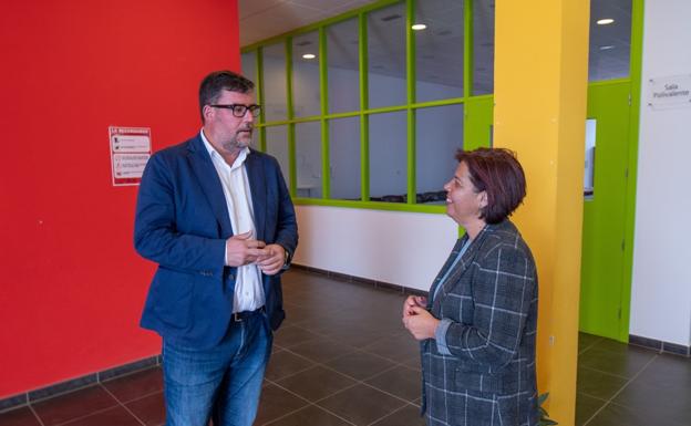 1.000 euros de ayuda para cada universitario de San Bartolomé