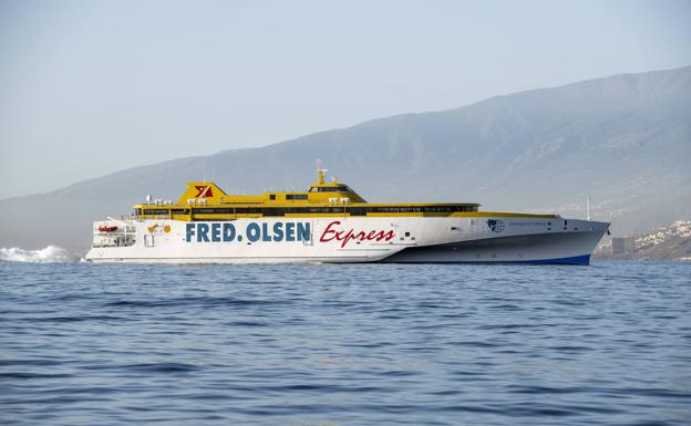 Fred. Olsen Express refuerza el número de viajes entre islas en Semana Santa
