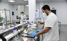 El Instituto de Enfermedades Tropicales recibe nuevo equipamiento científico