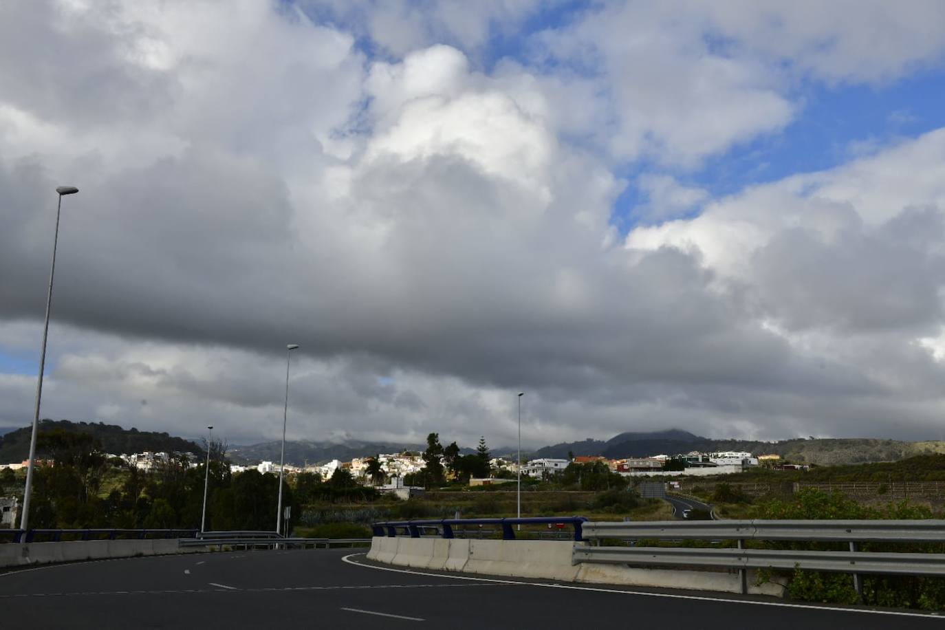 Fin de semana de viento y lluvia en Canarias