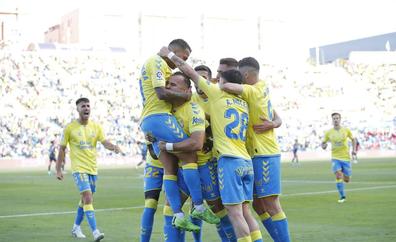 La UD Las Palmas podría visitar a la Ponferradina a cuatro puntos del playoff