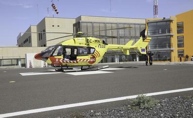 El Gobierno «se ríe» de Lanzarote y Fuerteventura al volver a retrasar el helicóptero sanitario