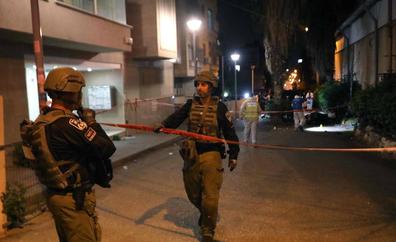 Mueren cinco personas en un tiroteo cerca de Tel Aviv