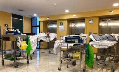 Encuesta: ¿Está de acuerdo con que se utilicen los pasillos para ubicar camillas con pacientes en Urgencias?