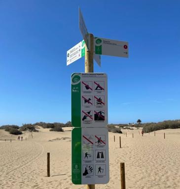 Las Dunas de Maspalomas cuentan con señalización nueva para garantizar su uso responsable