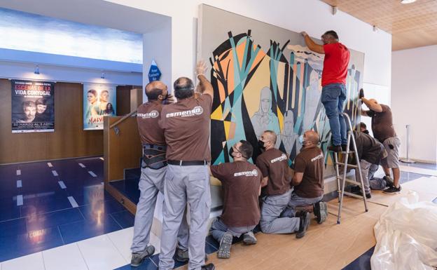 'Composición con tres figuras' regresa al hall del Teatro Cuyás