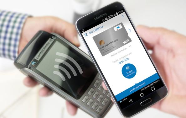 Un 37% de los españoles afirma que utiliza su móvil para pagar sus compras