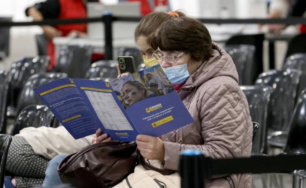 España supera las 50.000 protecciones temporales a desplazados ucranianos, 965 de ellos en Canarias