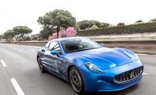 El 100% eléctrico Maserati GranTurismo Folgore recorre las calles
