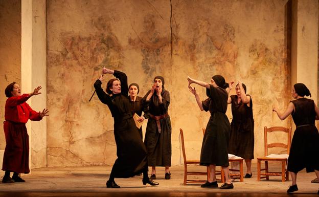 «Estamos volviendo a 'La casa de Bernarda Alba' más de lo que parece»