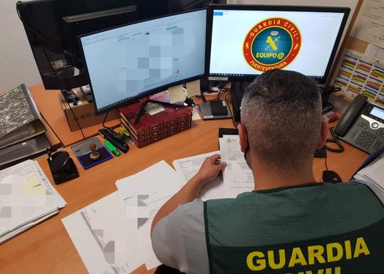 La Guardia Civil esclarece un delito de estafa en la modalidad 'phishing' con una persona afectada en Fuerteventura