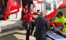 Rescatan en helicóptero a un bañista herido tras ser revolcado por una ola en La Palma