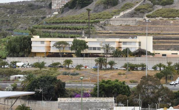 San Nicolás critica que el alumnado del Guiniguada tenga que abandonar el barrio