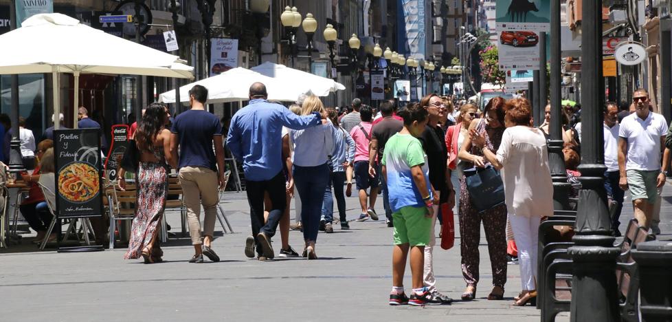 The Canary Islands gain 3,468 inhabitants in the second year of the pandemic despite the fall in foreigners