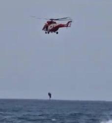 Rescatado ileso un joven en apuros en el mar en El Puertillo