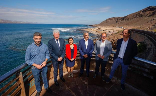 1,9 millones para mejorar los accesos al Confital y crear un mirador en la plaza de Pepe el Limpiabotas