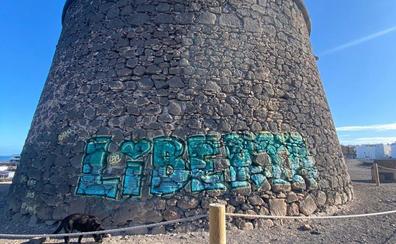 Nadie 'defendió' a la torre de El Cotillo del vandalismo