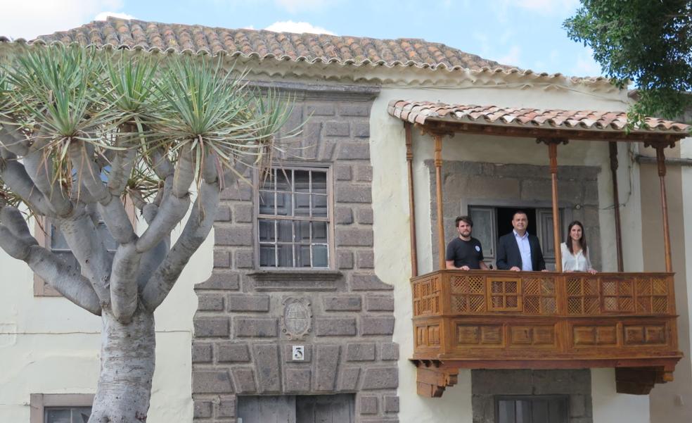 El balcón de la Casa de Los Quintana de Guía luce totalmente restaurado