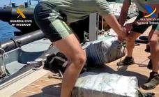 Intervienen 80 kilos de cocaína ocultos en el casco de un barco en el Puerto de la Luz