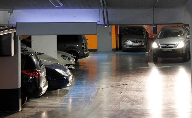 Cae el precio del alquiler de los garajes en Canarias