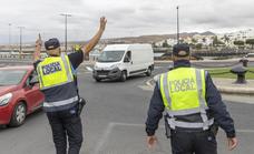 La Policía Local realiza controles contra el intrusismo en el sector del taxi