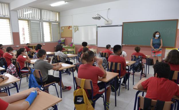 Archive image of students at a school in Las Palmas de Gran Canaria. 