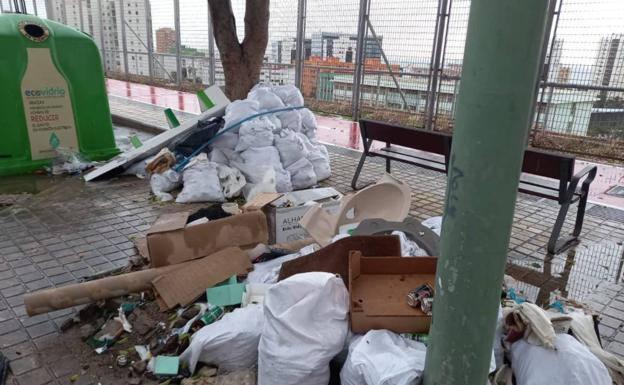 La Policía pide colaboración ciudadana contra los vertidos de escombros en la capital grancanaria
