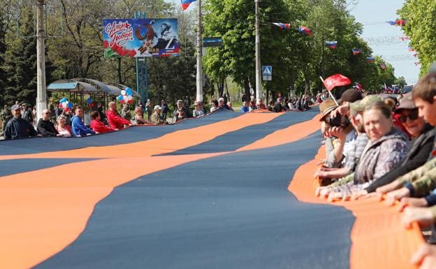 Los separatistas de Donetsk organizan su desfile en Mariúpol