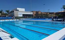 Un club deportivo gestiona las actividades en la piscina de San Fernando por falta de personal
