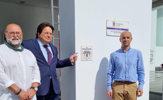 Pictogramas en Tías en espacios públicos