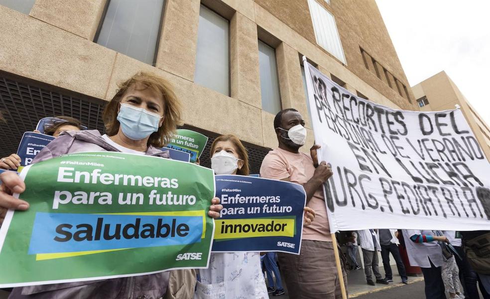 El Satse pide que las vacantes por vacaciones o enfermedad se cubran por encima del 80%