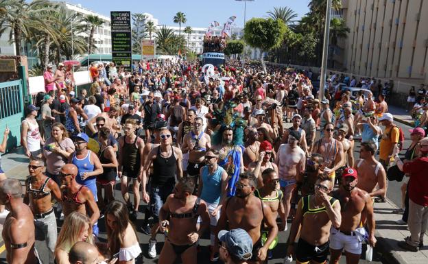 100 efectivos policiales velarán por la seguridad del desfile del Maspalomas Pride, con 19 carrozas