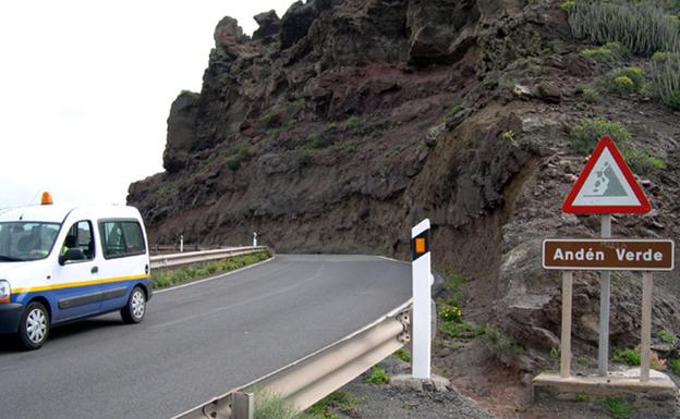 Rescatada en helicóptero una senderista en Artenara