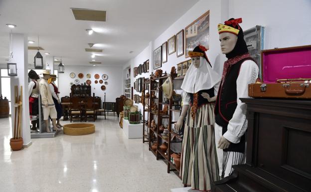 Entre Amigos abre la primera ventana cultural de Jinámar