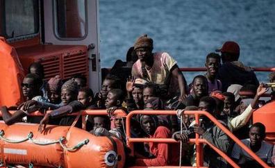 Llegan a Gran Canaria 94 inmigrantes que viajaban en tres pateras