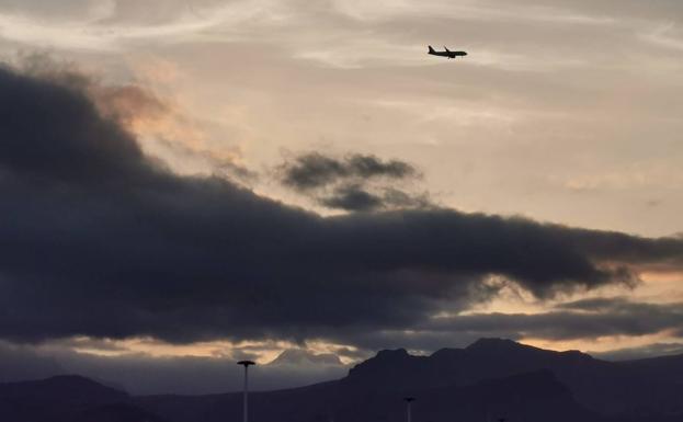 Las nubes se retiran y es posible que llegue calima