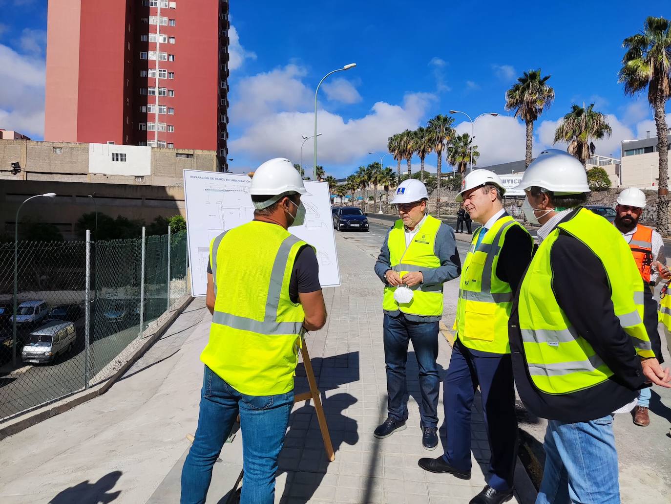 La capital grancanaria repara once muros con un coste de 5 millones de euros