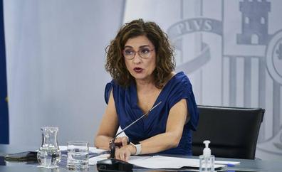 Montero no aclara si pedirá a la UE eximir a Canarias del 15% del Impuesto de Sociedades