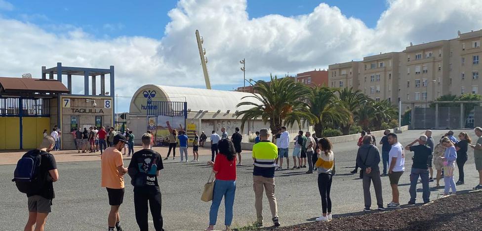 Tickets sold out for the duel between Las Palmas and Oviedo