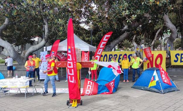 Los trabajadores acusan a Correos de «bloquear» paquetes a posta para degradar su imagen