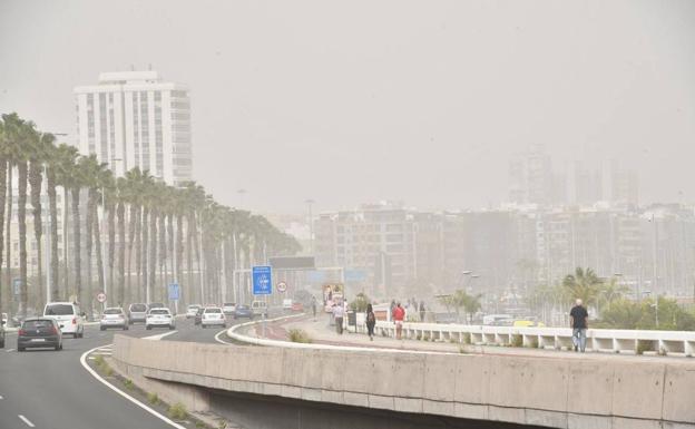 Se espera la entrada de calima, a partir de este mediodía, en Lanzarote y Fuerteventura