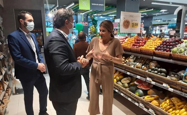 HiperDino reabre en la calle Real