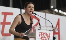 PSOE y Podemos reavivan la batalla por la bandera feminista