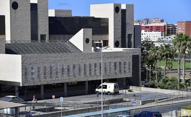 Canarias confirma su primer caso de viruela del mono y notifica otros cinco sospechosos