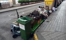 Una persona quema ocho contenedores de basura en la peor noche de ataques a Limpieza