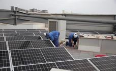 Gran Canaria impulsa 2.098 placas solares en azoteas
