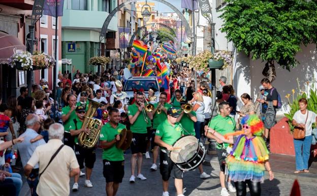3.000 personas abarrotan el Recinto Cultural La Quinta para disfrutar de la Gran Gala del Gáldar Pride